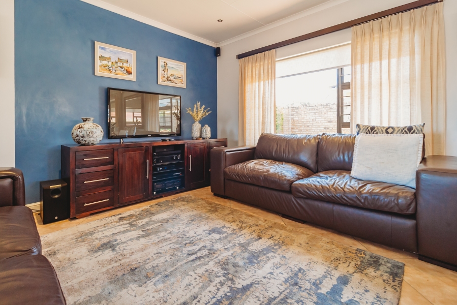 3 Bedroom Property for Sale in Heather Park Western Cape